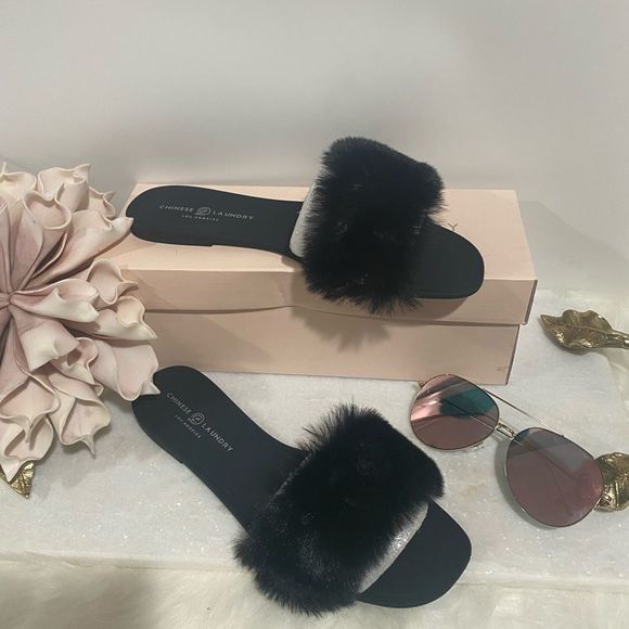 CHINESE Laundry Flats - Picture 6 of 7